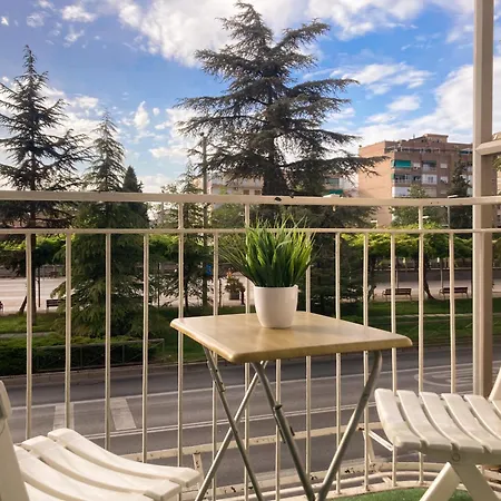 Apartment Luninoso Y Practico En El Centro Con Amplio Parking Incluido Granada