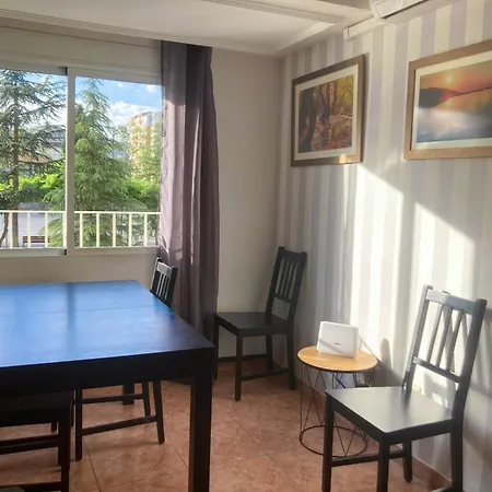 Lägenhet Luninoso Y Practico En El Centro Con Amplio Parking Incluido